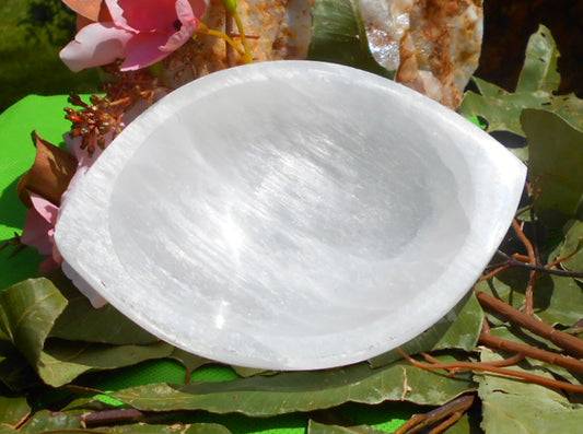 Selenite Eye Bowl 14 cm