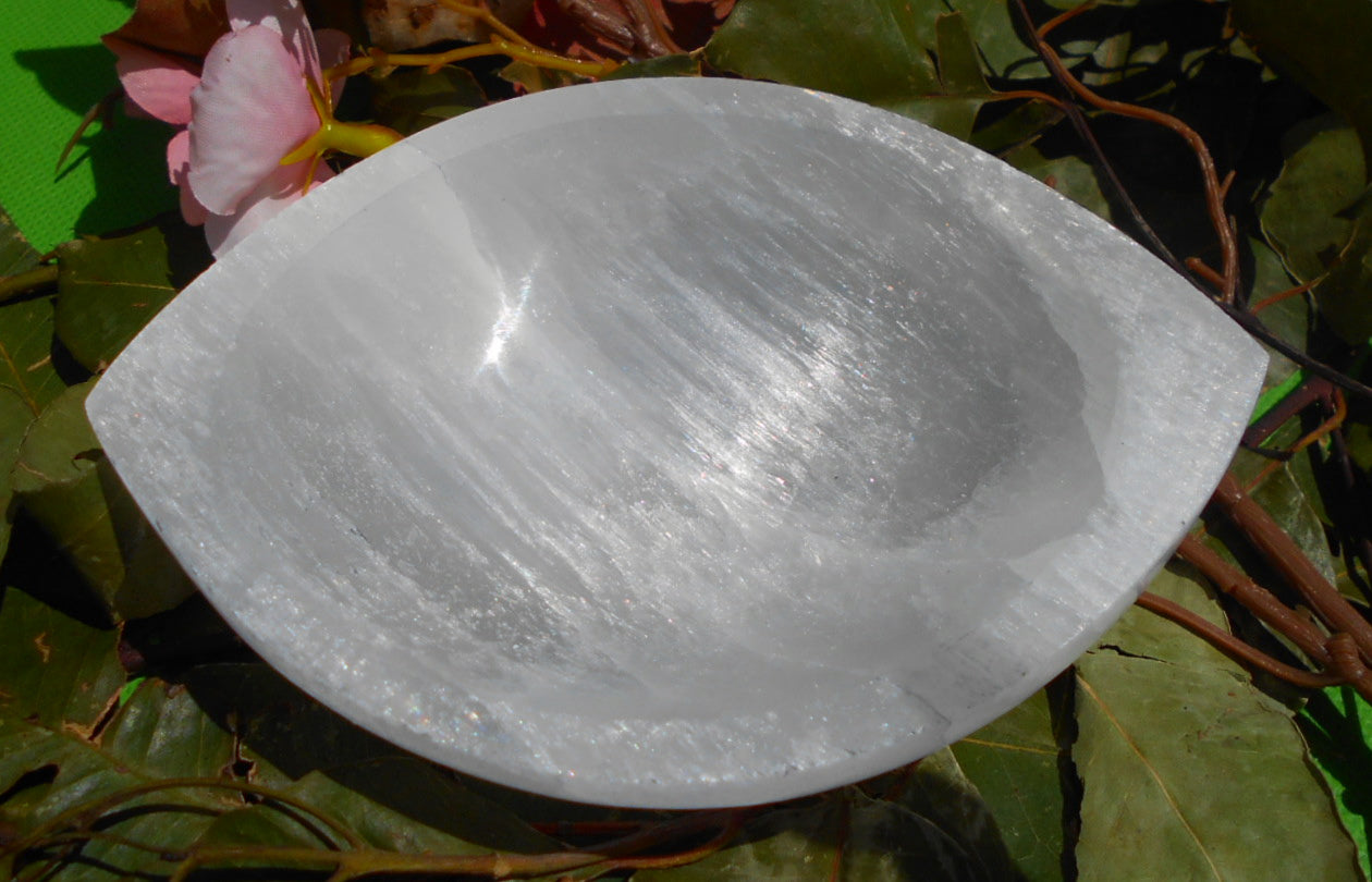 Selenite Eye Bowl 14 cm