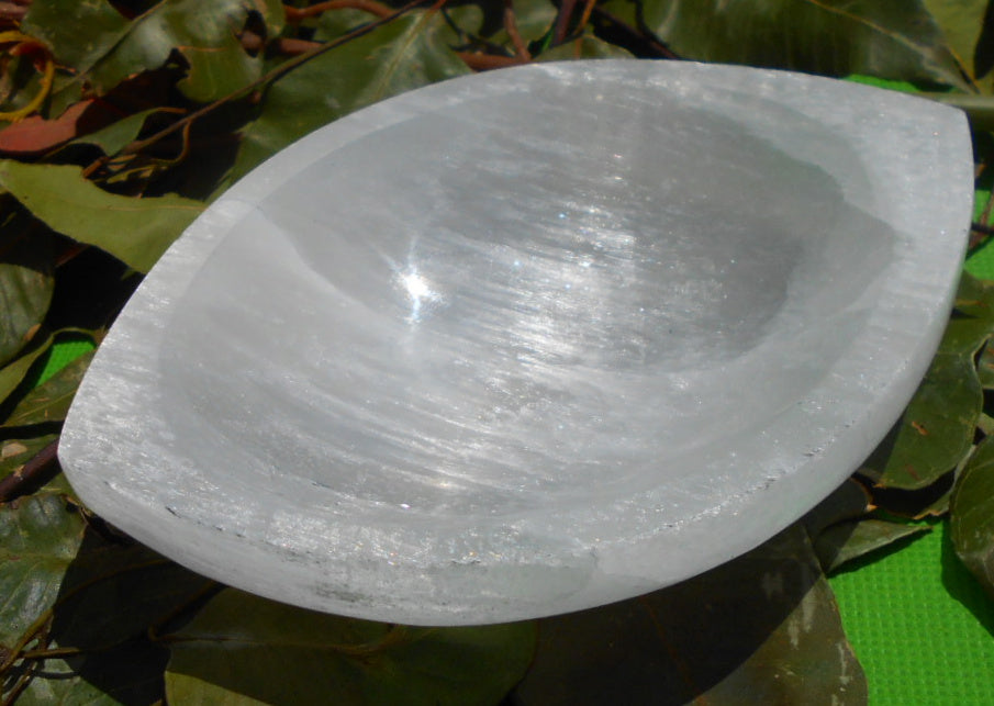 Selenite Eye Bowl 14 cm